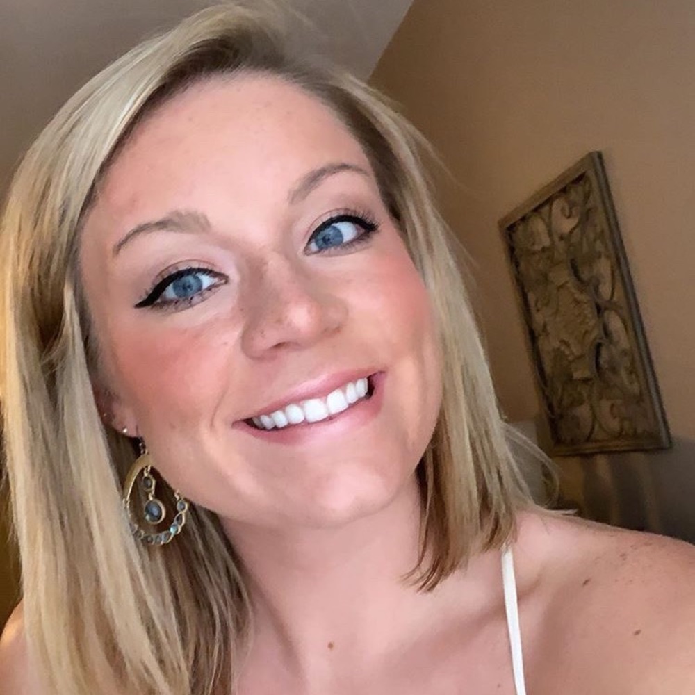 Meet your Posher, Abby